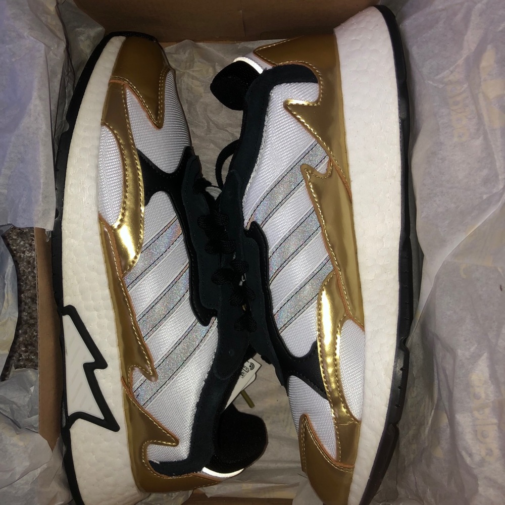 NEW Adidas boost tresc run